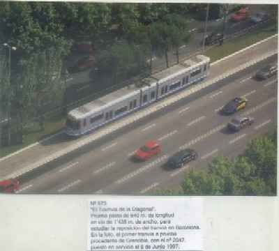 POSTAL DE TRENES Nº 573. EL TRAMVIA DE LA DIAGONAL. Nº 2047. PUESTO EN SERVICIO EN 1997