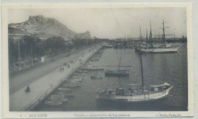 POSTAL ANTIGUA DE ALICANTE. PUERTO Y PERSPECTIVA DE LOS PASEOS Nº 4