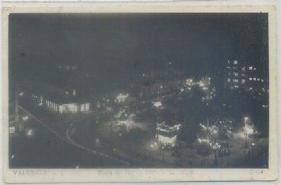 POSTAL ANTIGUA DE VALENCIA. PLAZA DE EMILIO CASTELAR DE NOCHE